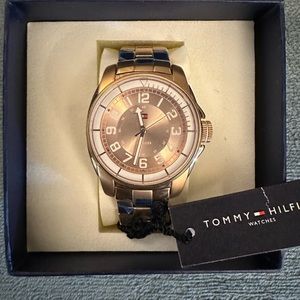NWB - Tommy Hilfiger gold tone women’s watch